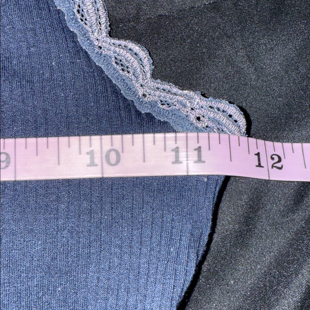 🖤HOLLISTER Y2K NAVY BLUE LACE-TRIM TANK TOP SIZE S🖤 - Picture 5 of 7